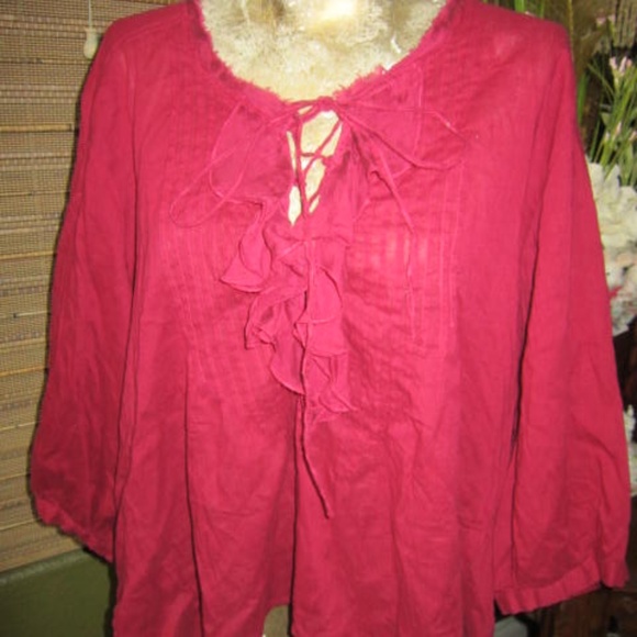 FREE PEOPLE! FUCHSIA HIGH LOW TOP! - Picture 2 of 8